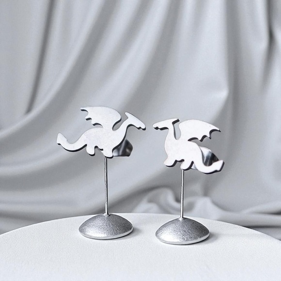 Charming Silver Dragon Stud Earrings - Picture 2 of 6
